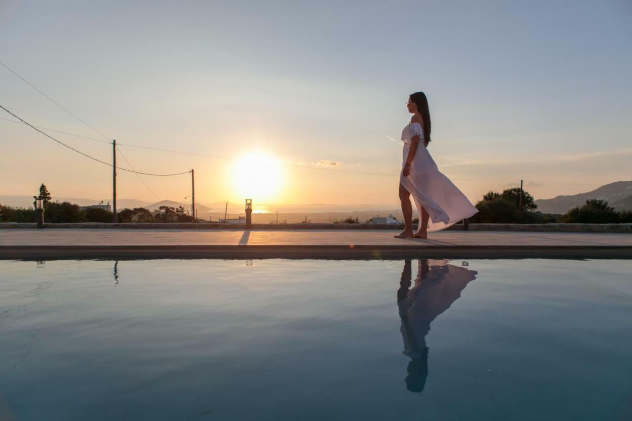 Naxos Infinity Villa&Suites Galanado Exterior foto